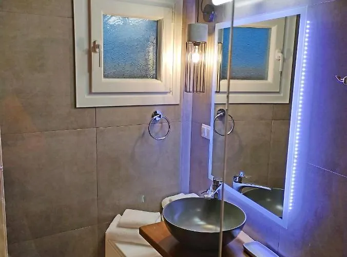 Sea & Cliff Luxury Μπενίτσες