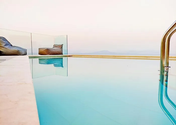 Sea & Cliff Luxury Βίλα