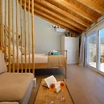 Sea & Cliff Luxury Villa Mpenitses