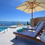 Sea & Cliff Luxury Villa Mpenitses