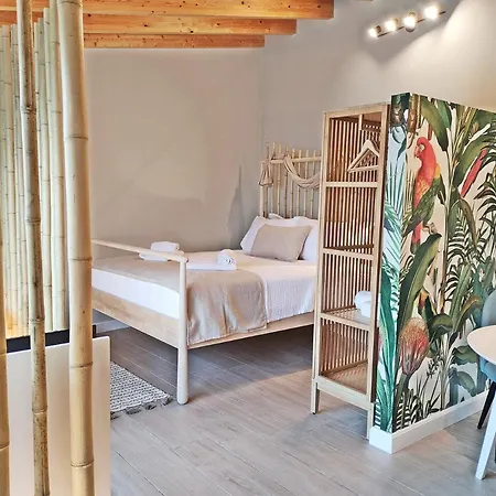 Sea & Cliff Luxury فيلة بينيتسيس