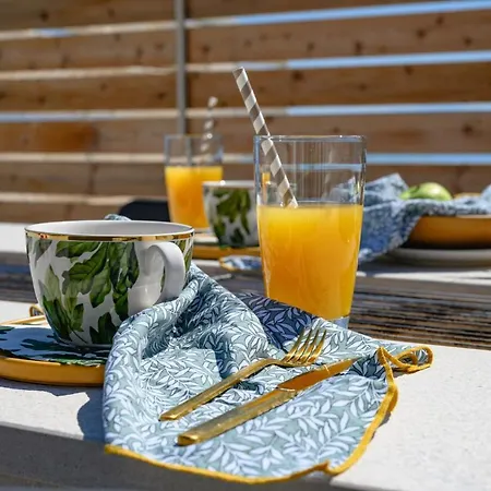 Sea & Cliff Luxury فيلة