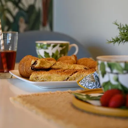 Sea & Cliff Luxury Villa *