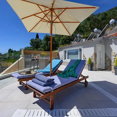 Sea & Cliff Luxury Benitses (Corfu)