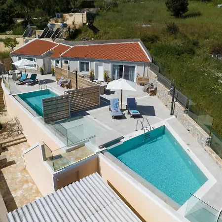 Sea & Cliff Luxury Villa *