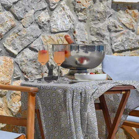 Sea & Cliff Luxury Villa