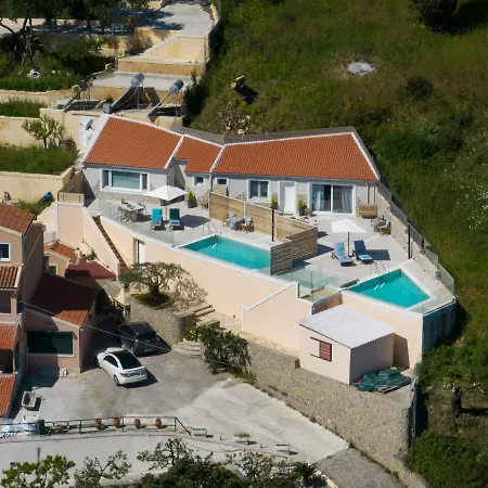 Sea & Cliff Luxury
