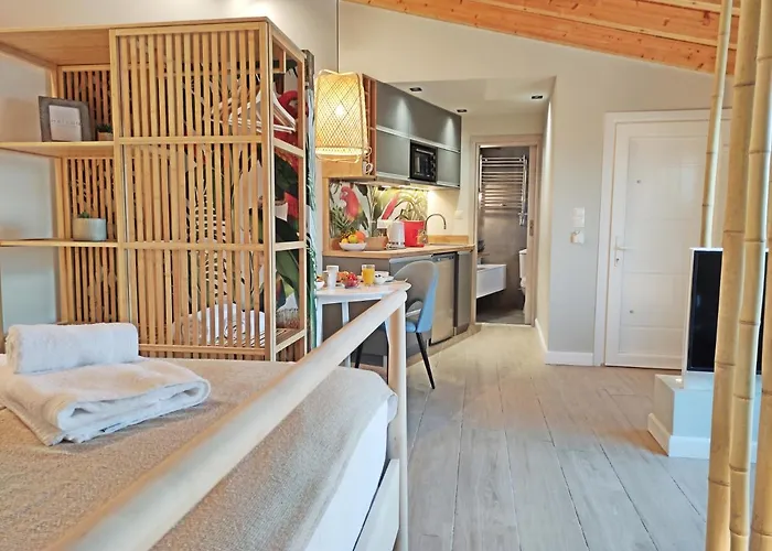 Sea & Cliff Luxury בניטסס