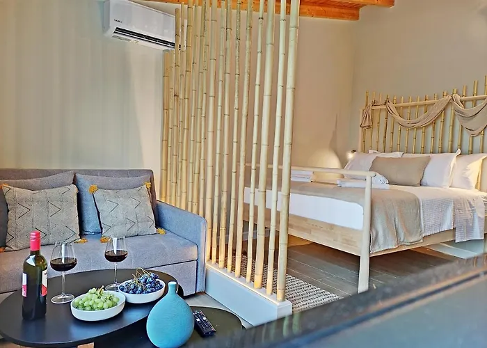 Sea & Cliff Luxury