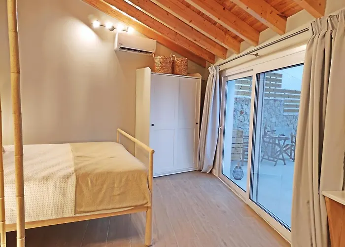 Sea & Cliff Luxury בניטסס