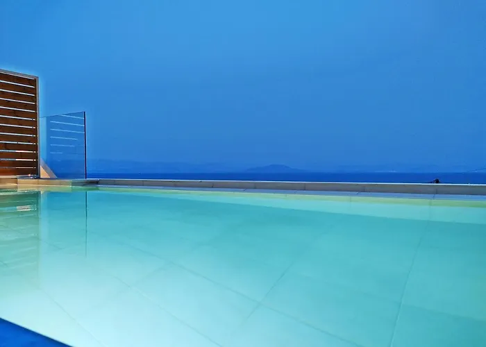 Sea & Cliff Luxury בניטסס