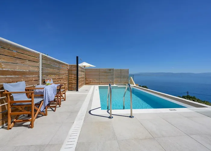וילה Sea & Cliff Luxury בניטסס