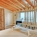 Sea & Cliff Luxury Villa *