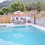 Villa Sea & Cliff Luxury