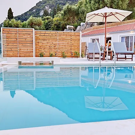 Sea & Cliff Luxury